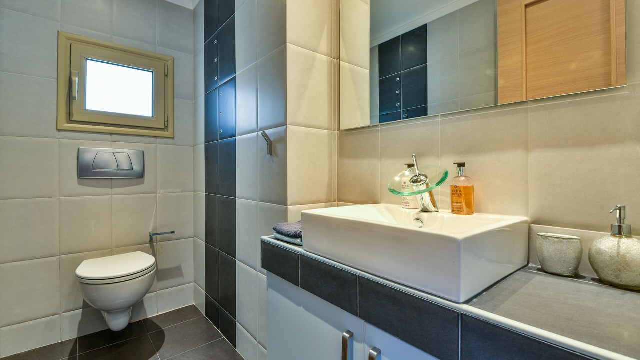 Photo of Bathroom in Melissopetra