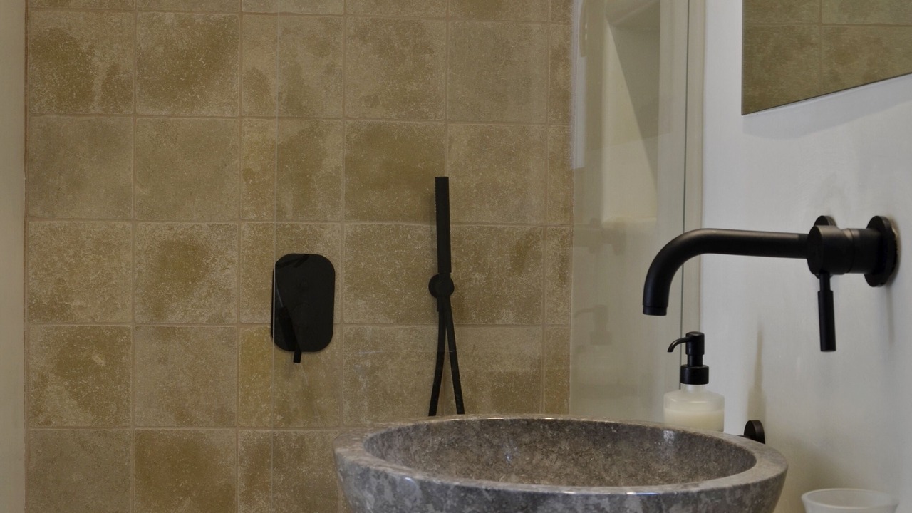 Photo of Bathroom in Katapola