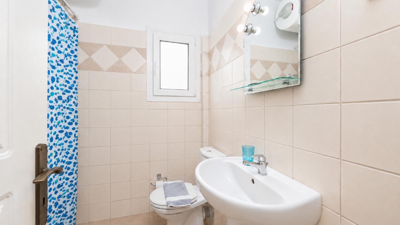 Photo of Bathroom in Skala