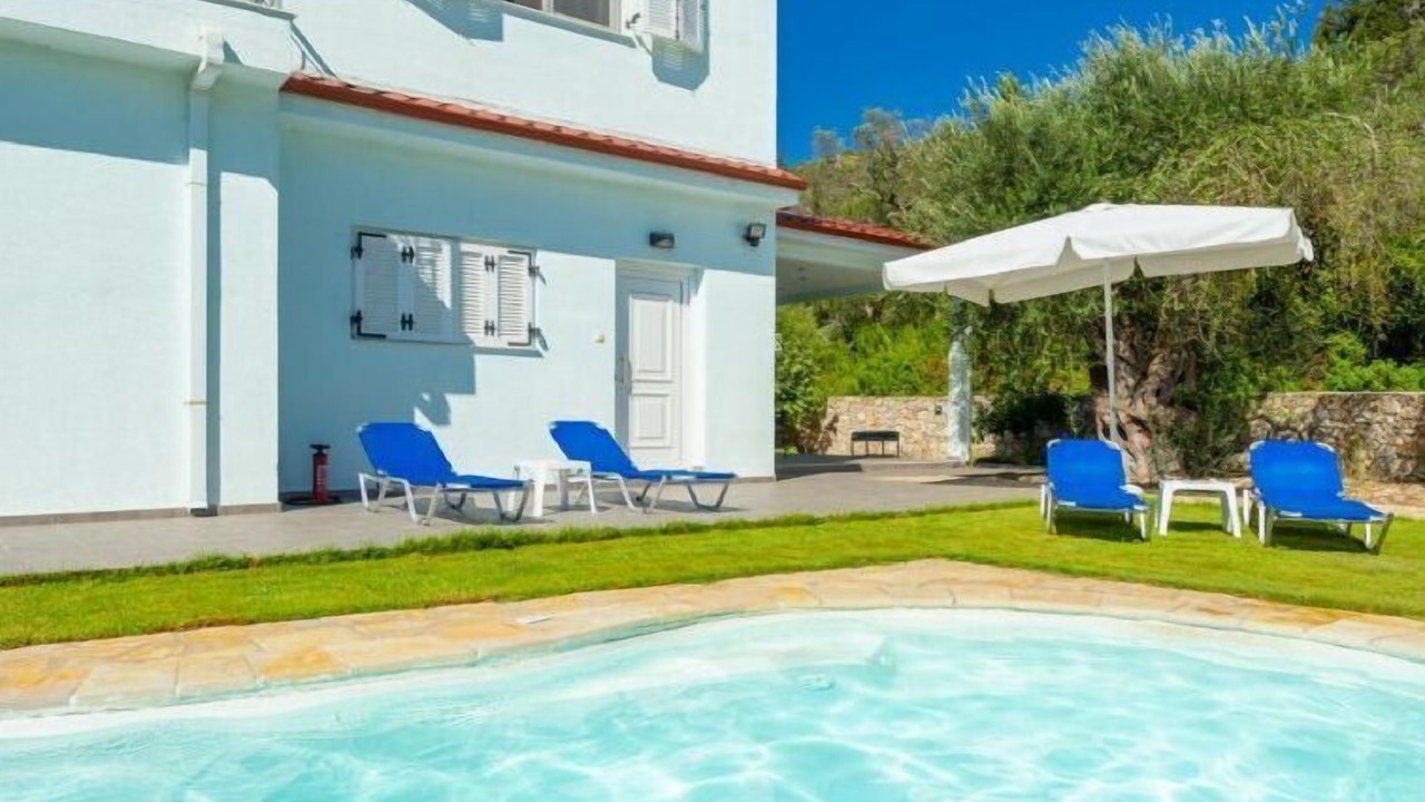 Photo of Outdoor in Longos