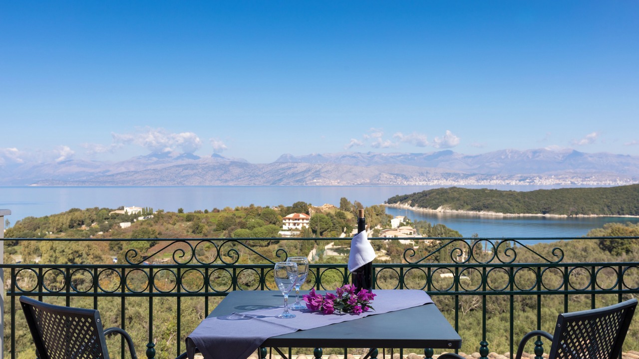 Photo of Outdoor in Petaleia