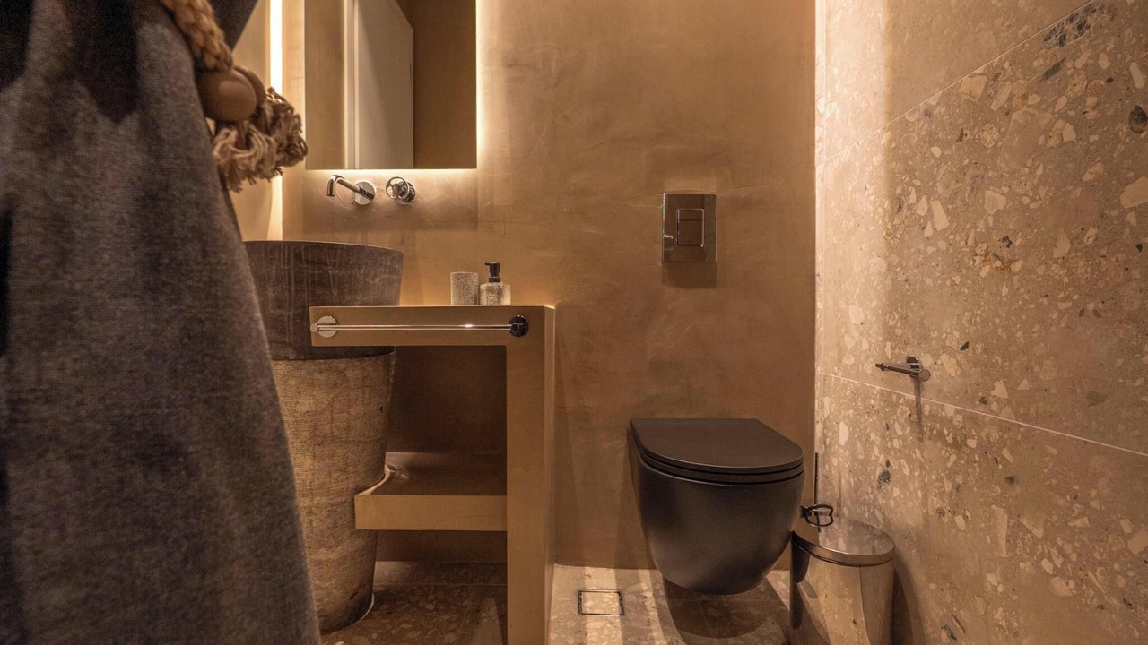 Photo of Bathroom in Tiros