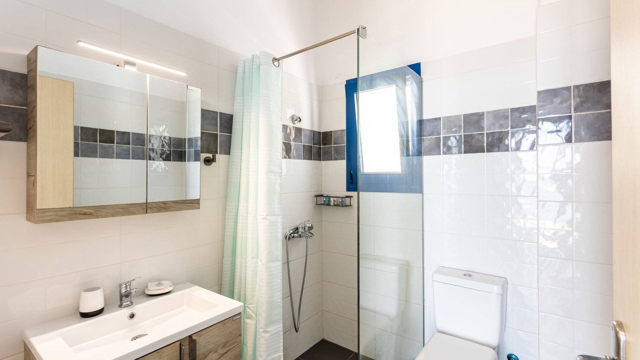 Photo of Bathroom in Kea