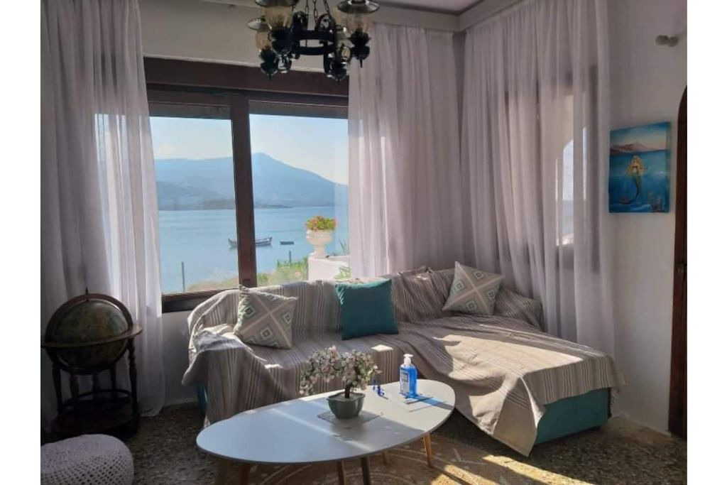 Photo of Livingroom in Gavrio
