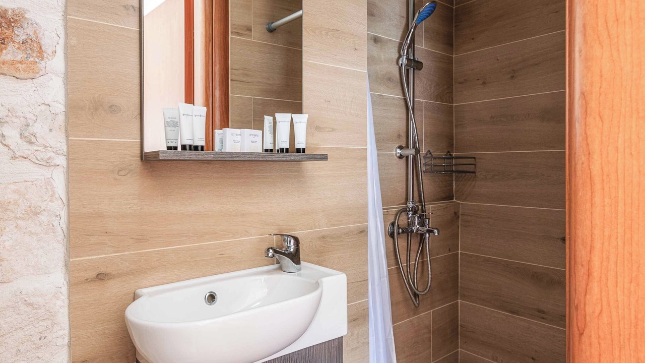 Photo of Bathroom in Elation