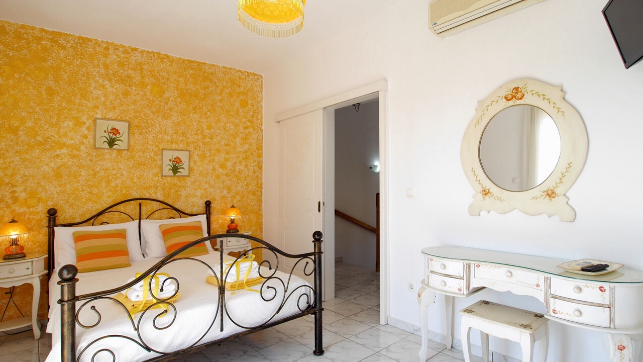 Photo of Bedroom in Leivathos