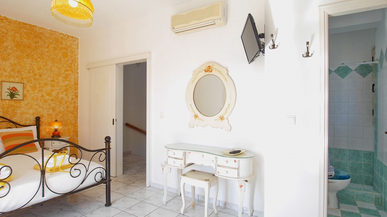 Photo of Bedroom in Leivathos