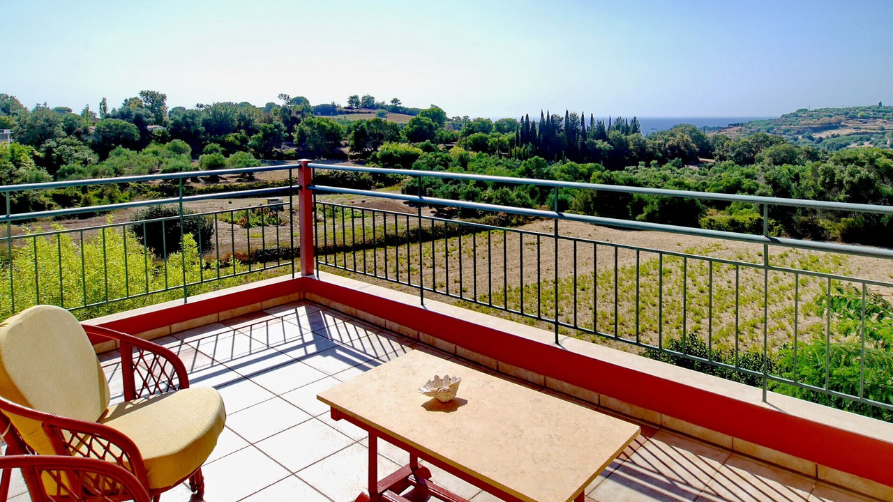 Photo of Patio Balcony in Leivathos