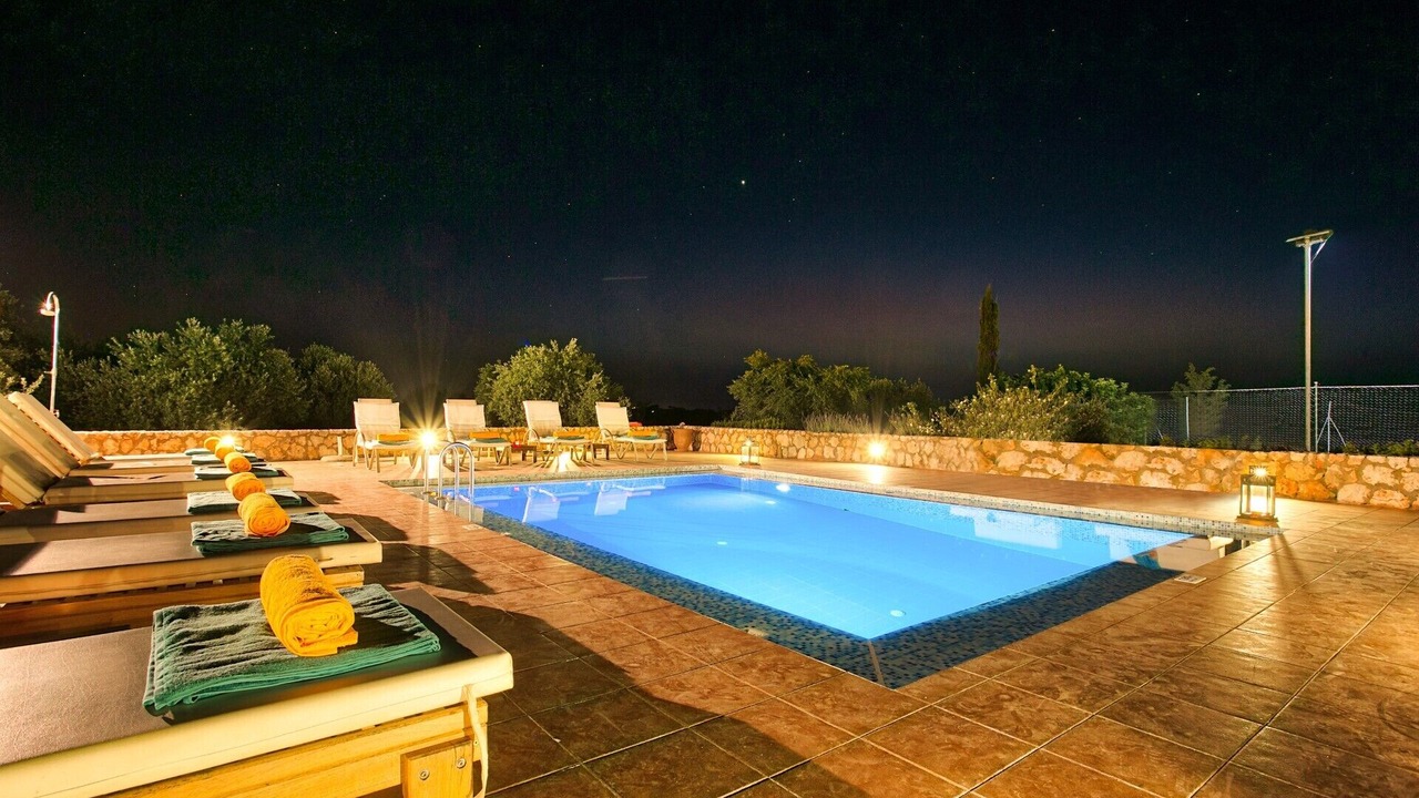 Photo of Others in Akrotiri