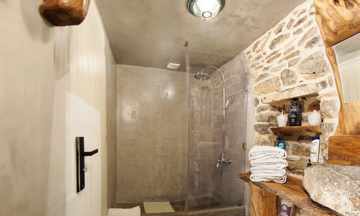 Photo of Bathroom in Chios