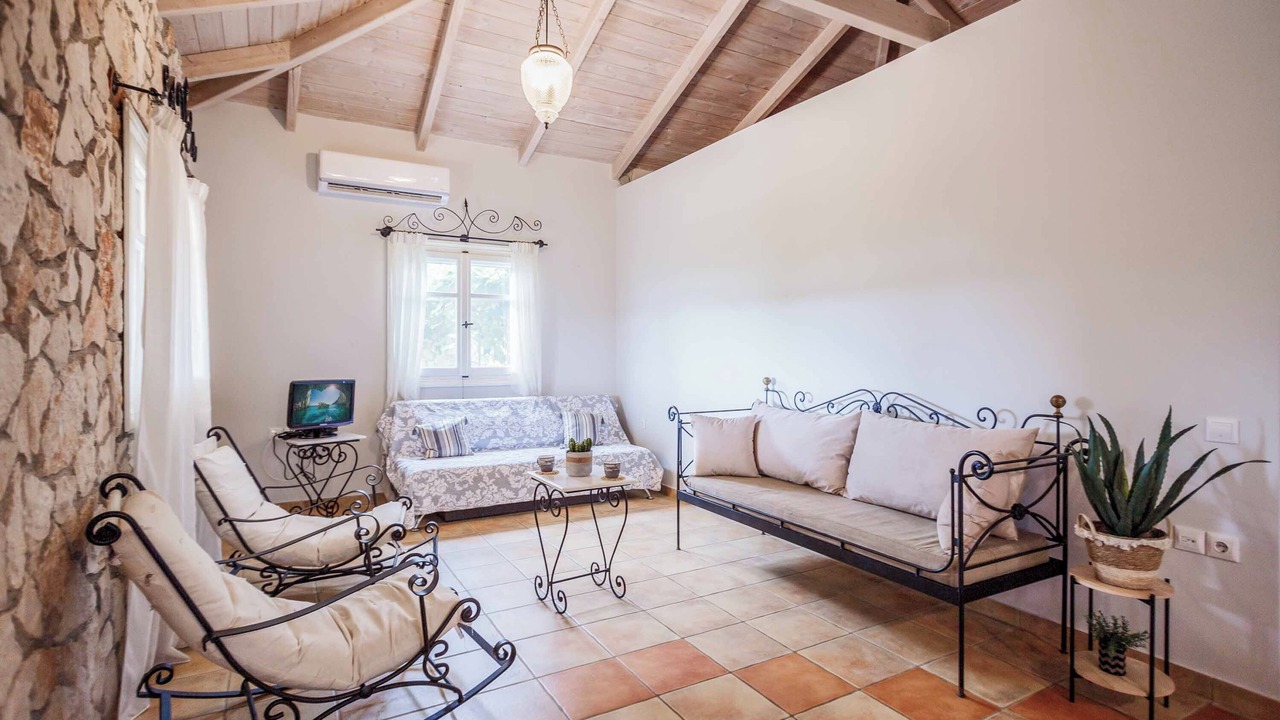 Photo of Livingroom in Marathias
