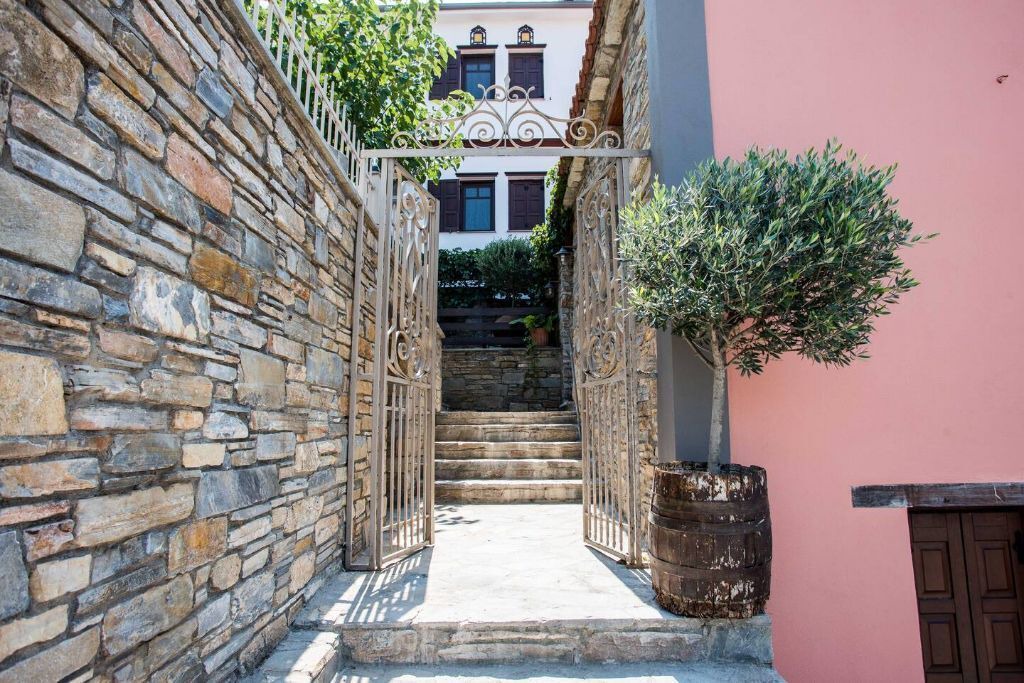 Photo of Outdoor in Afissos