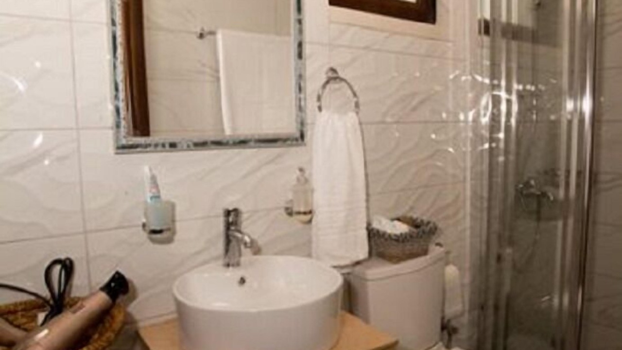Photo of Bathroom in Katochori