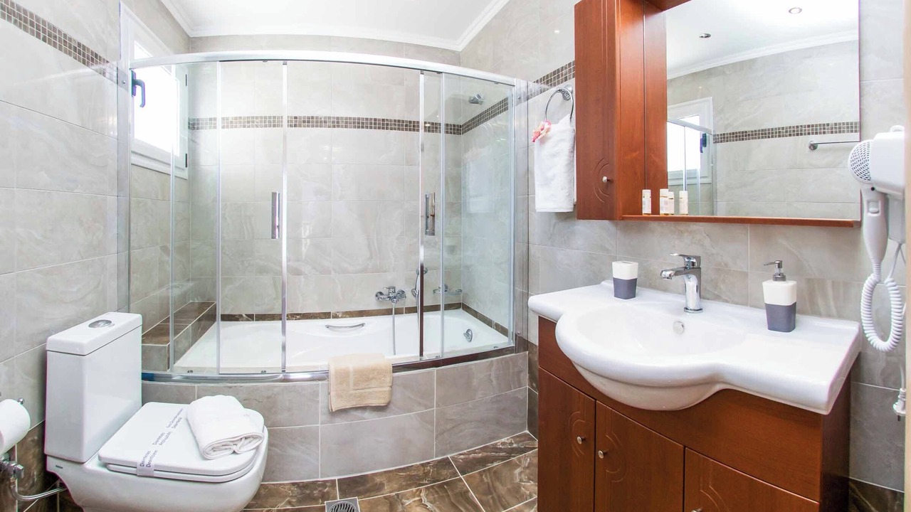 Photo of Bathroom in Skala