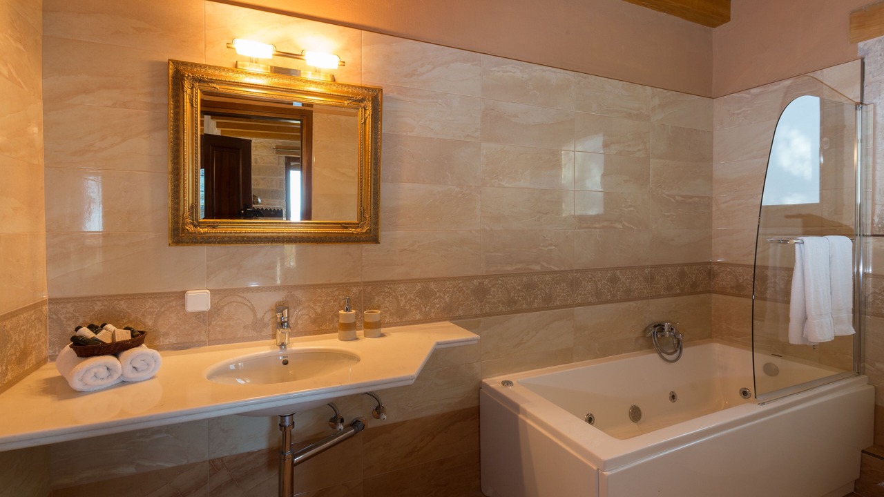 Photo of Bathroom in Vederi