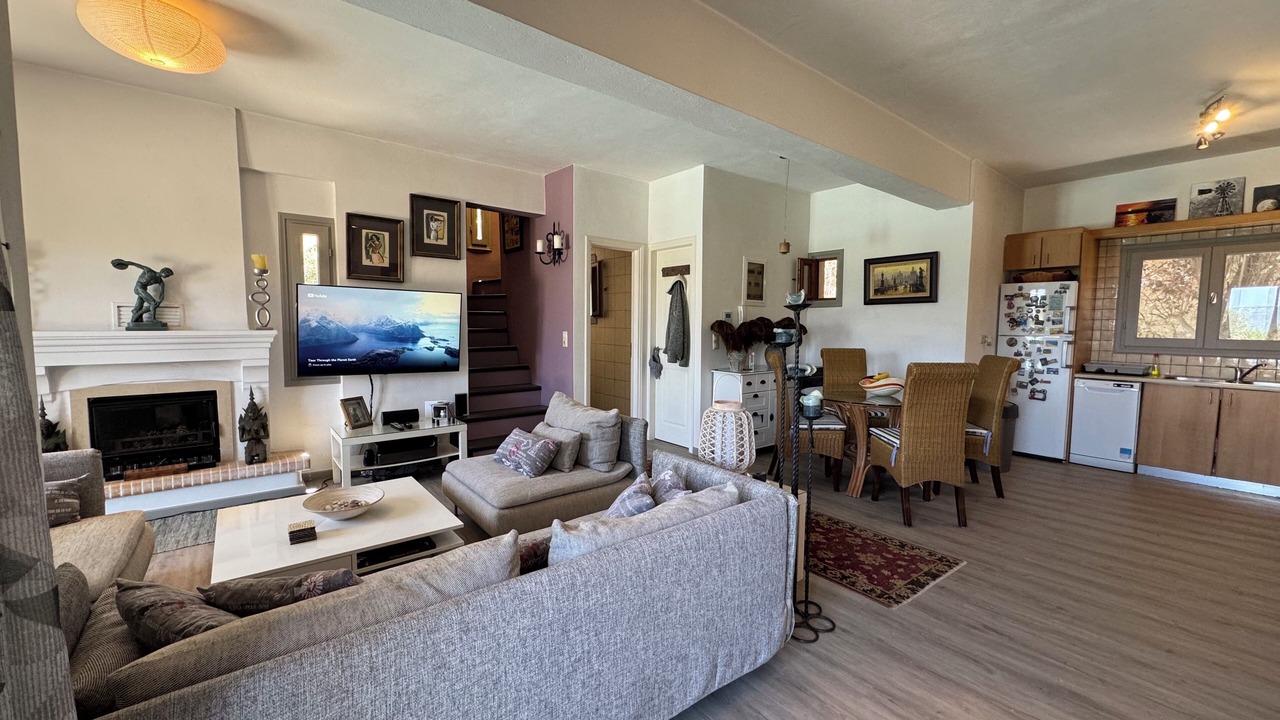 Photo of Livingroom in Petrothalassa