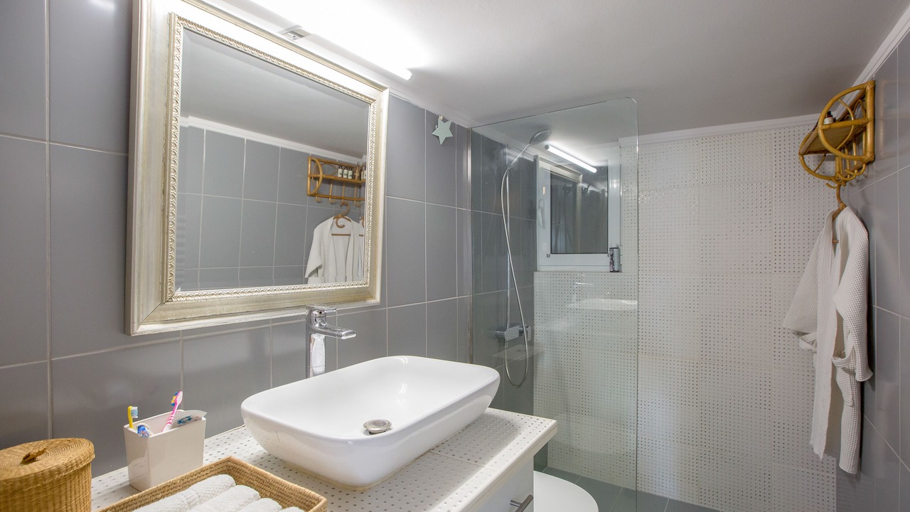 Photo of Bathroom in Kinosargous