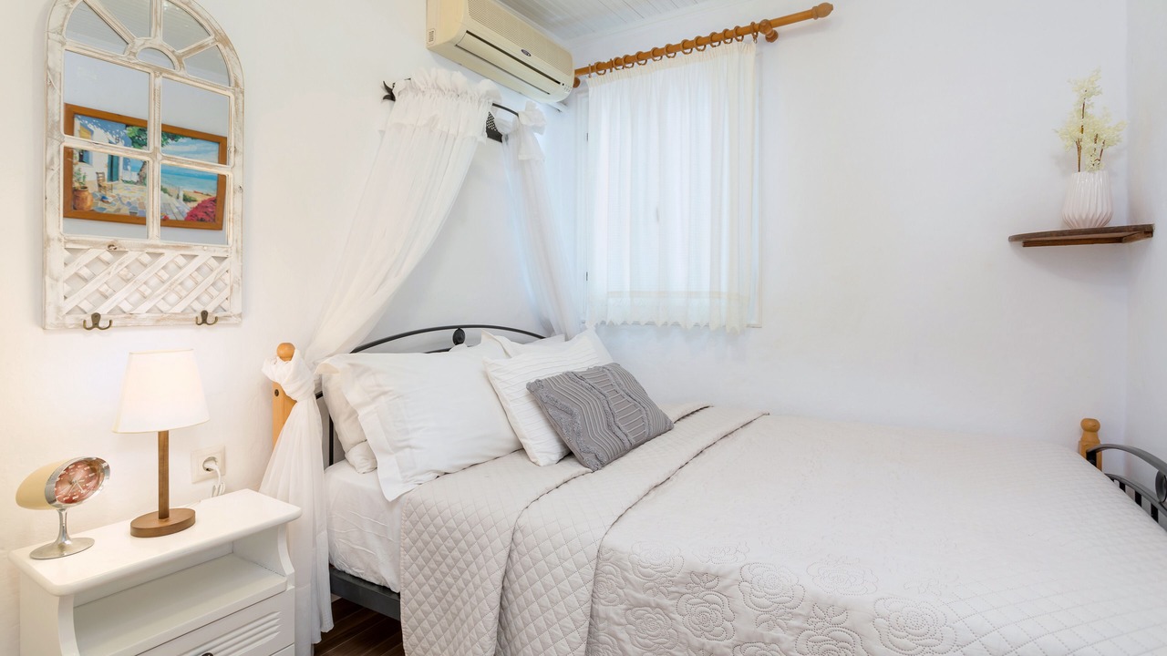 Photo of Bedroom in Korithi