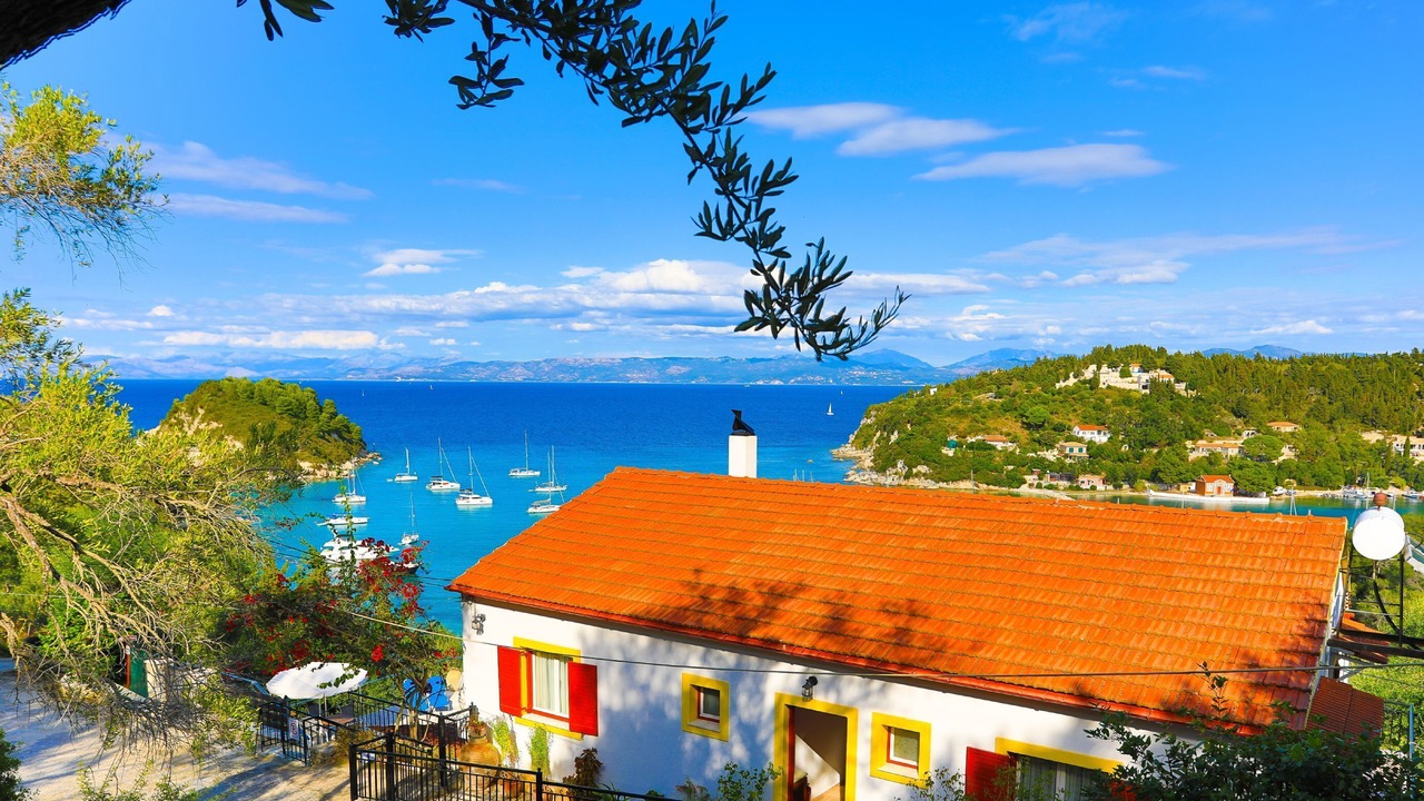 Photo of Others in Lakka