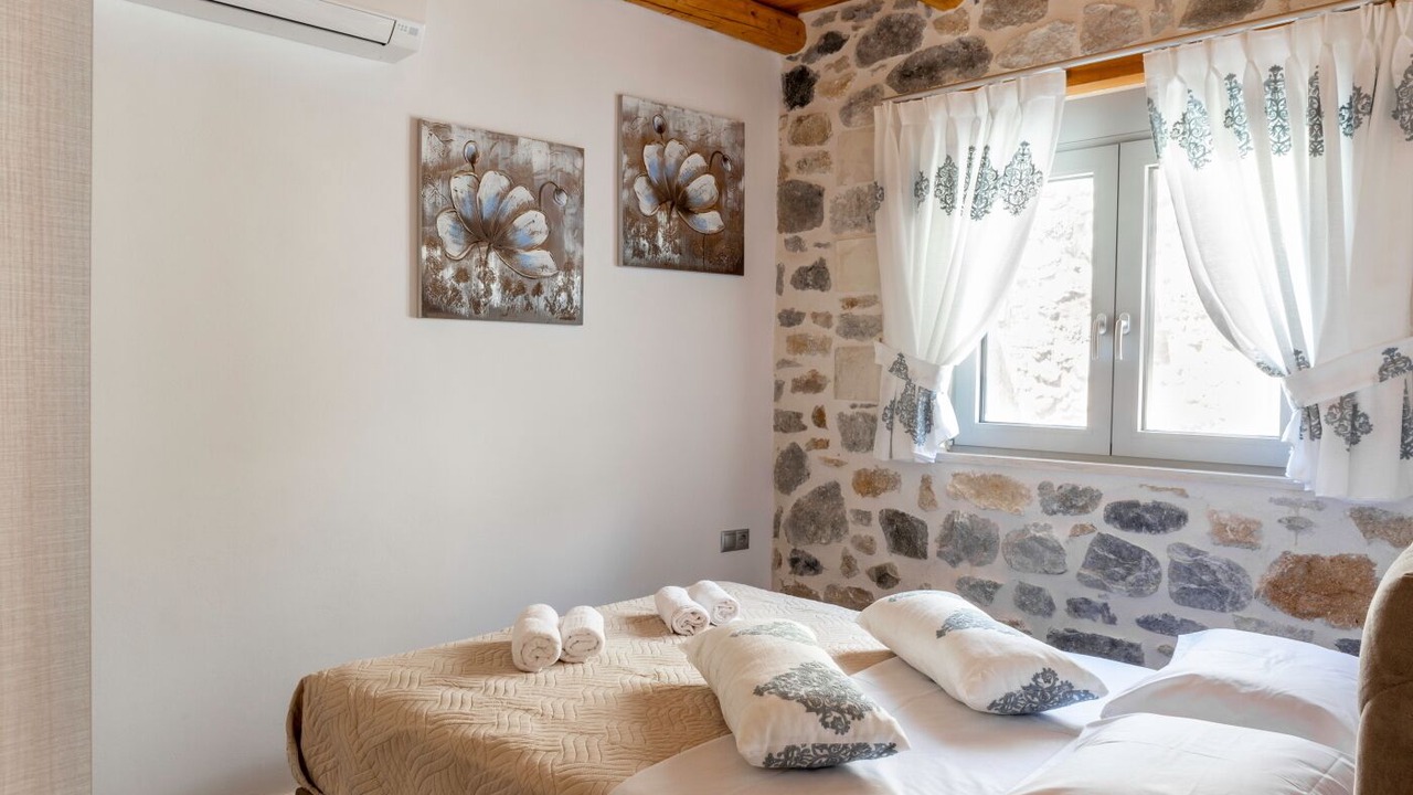 Photo of Bedroom in Pigi
