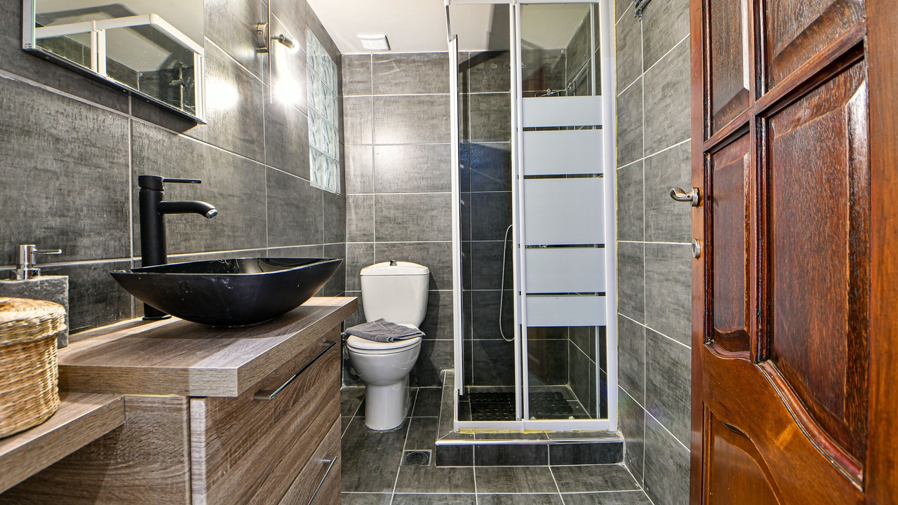 Photo of Bathroom in Ilisia