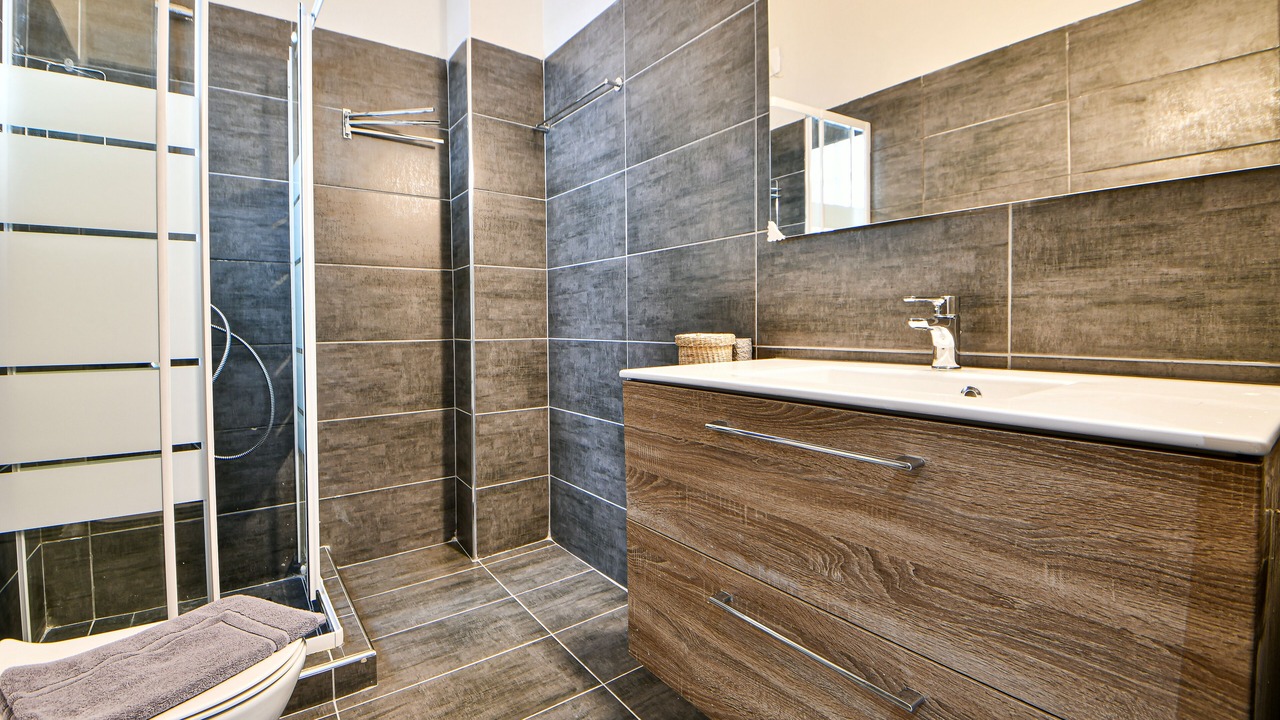 Photo of Bathroom in Ilisia