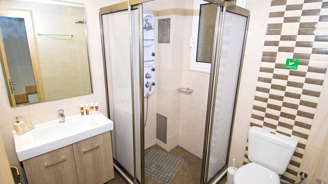 Photo of Bathroom in Georgioupolis