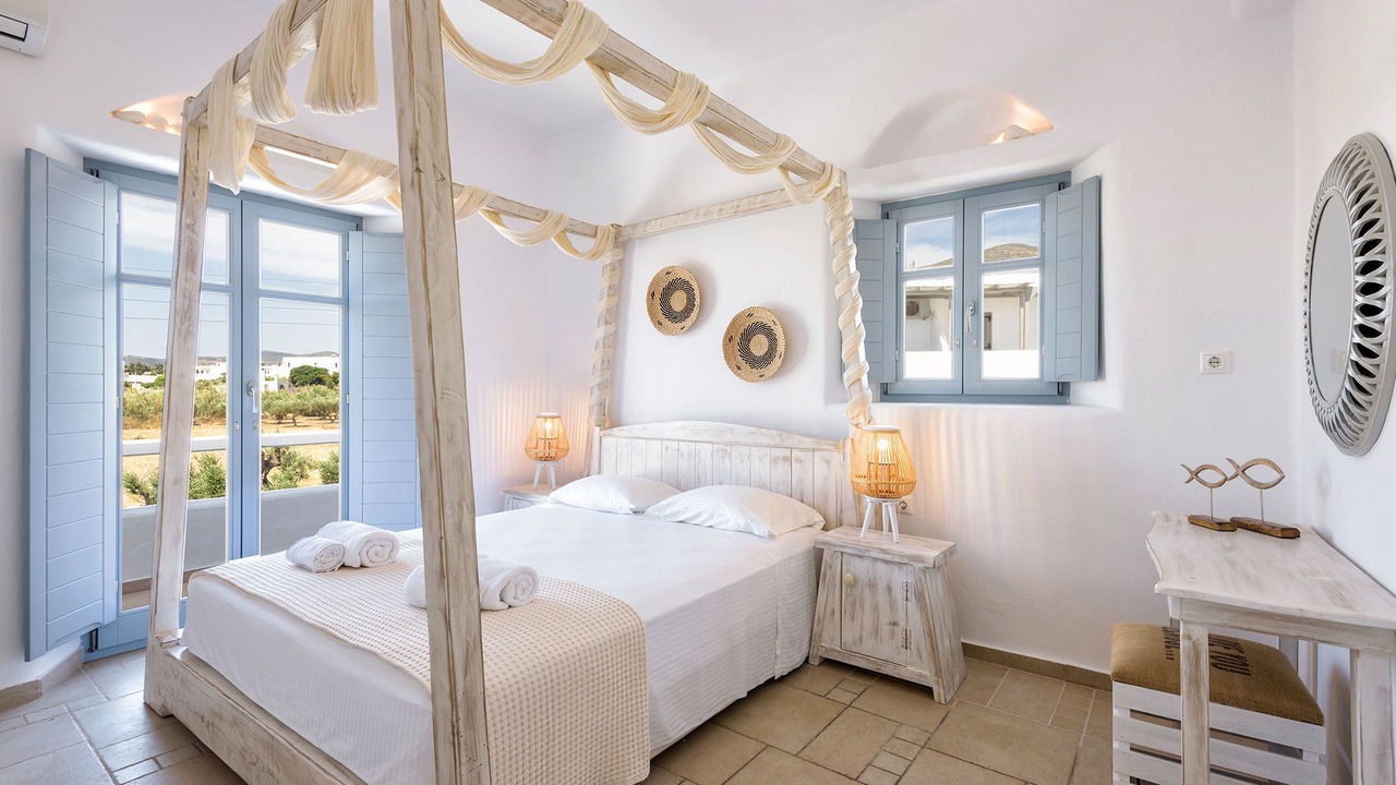 Photo of Bedroom in Drios