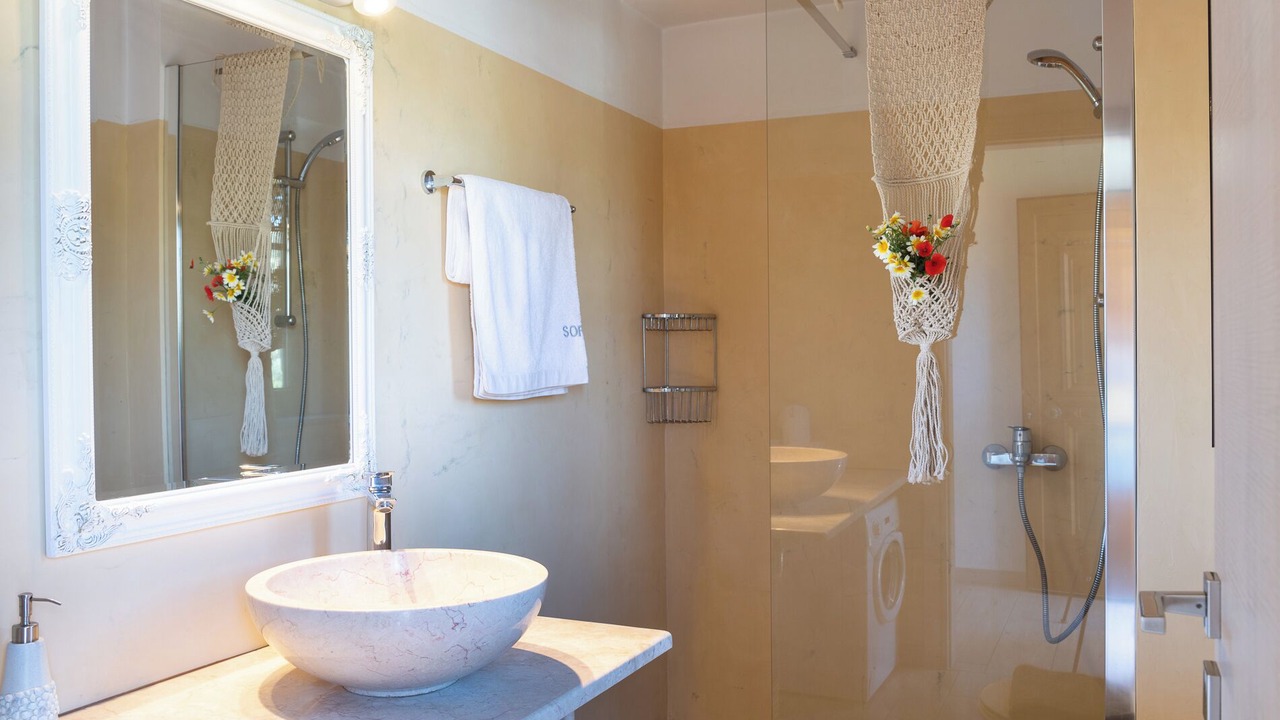 Photo of Bathroom in Skala
