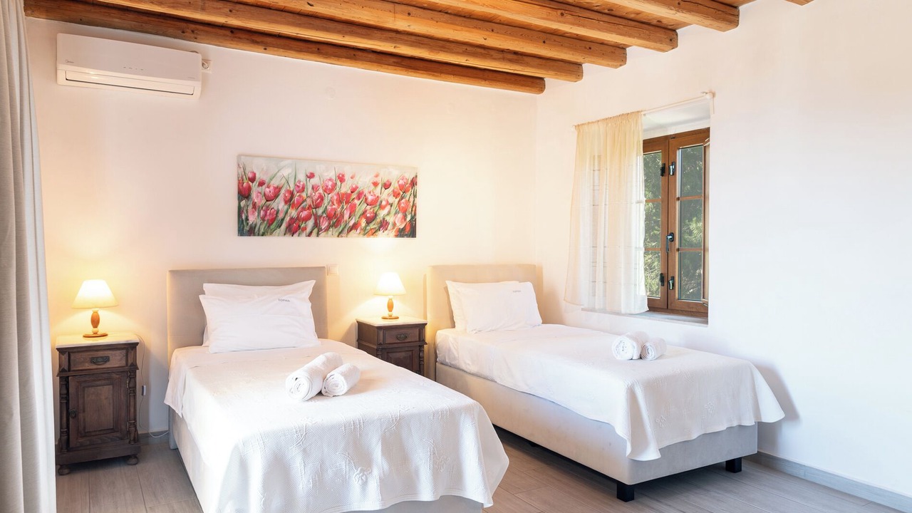 Photo of Bedroom in Skala