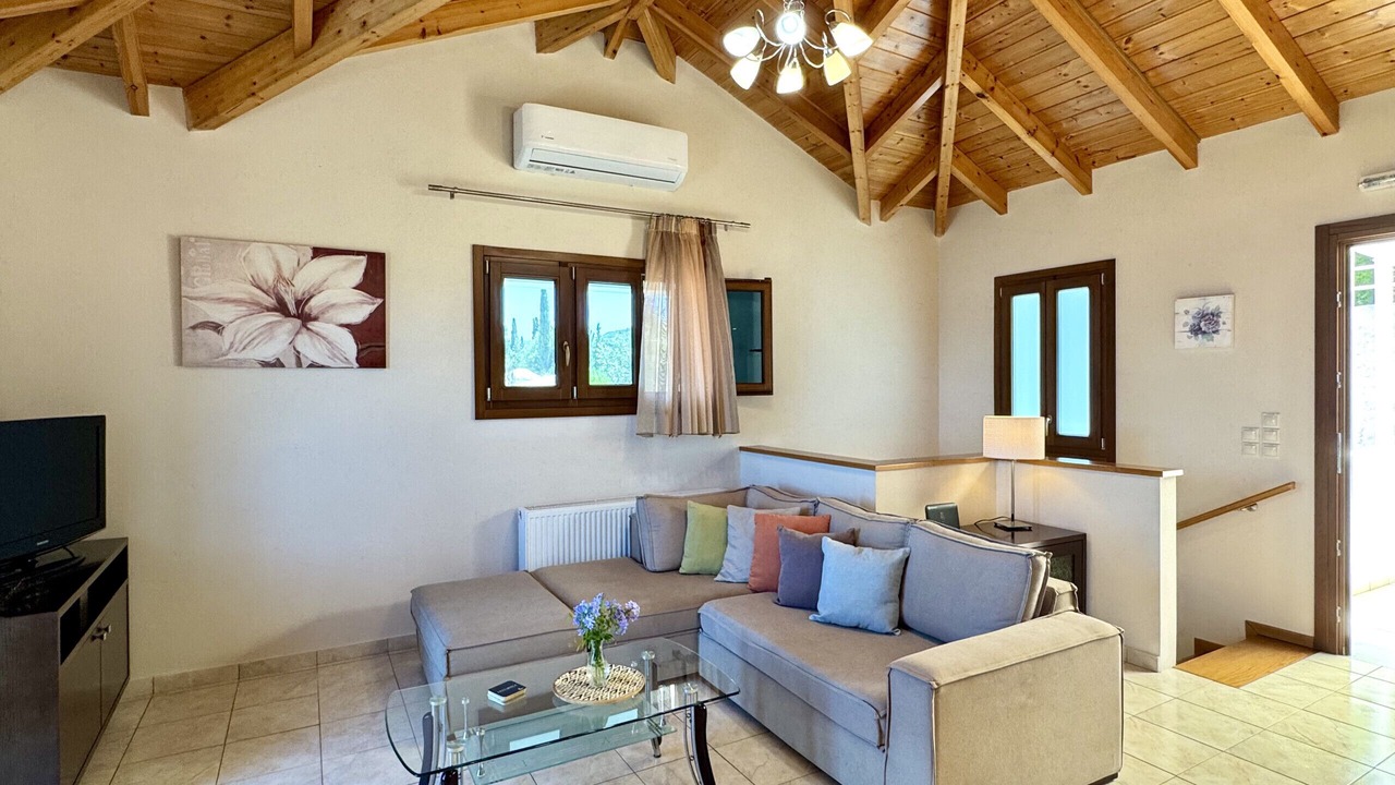 Photo of Livingroom in Tselendata