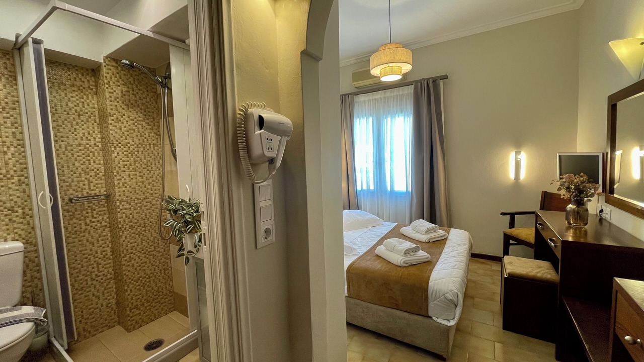 Photo of Bathroom in Adamas