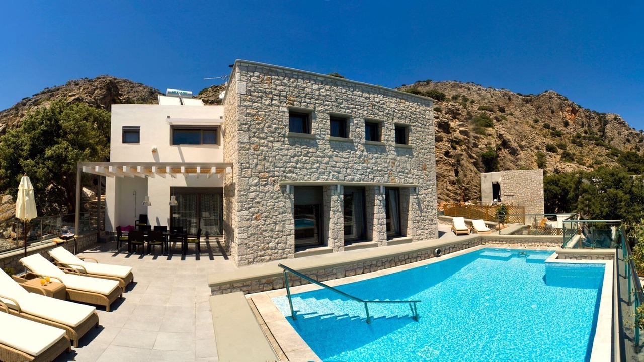 Photo of Others in Pefkos