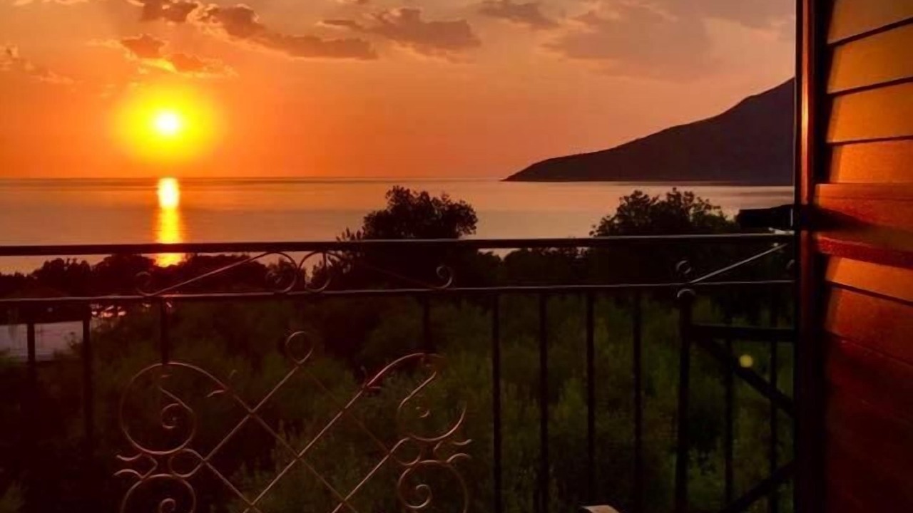 Photo of Patio Balcony in Poulithra