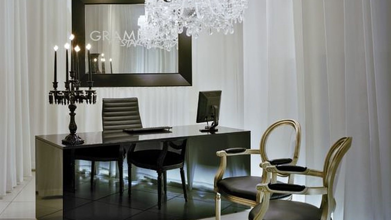 Photo of Livingroom in Drama