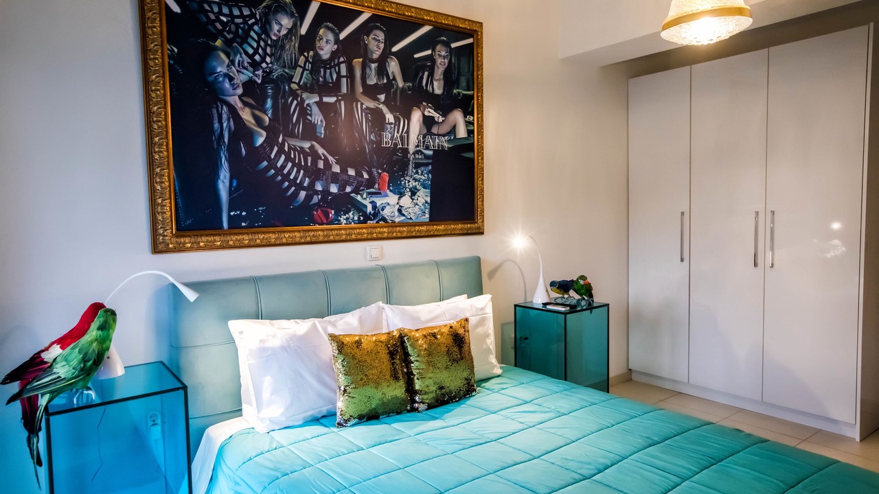 Photo of Bedroom in Drama