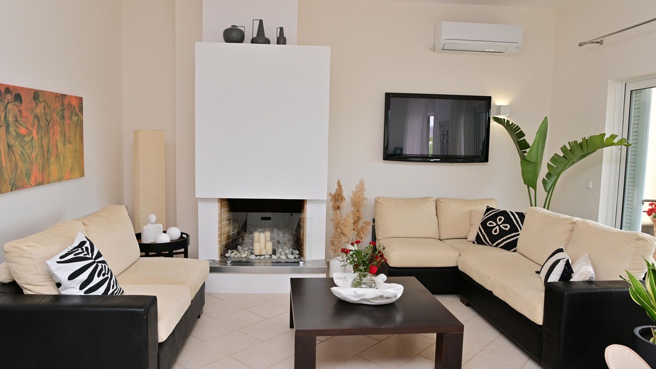 Photo of Livingroom in Korfalonas