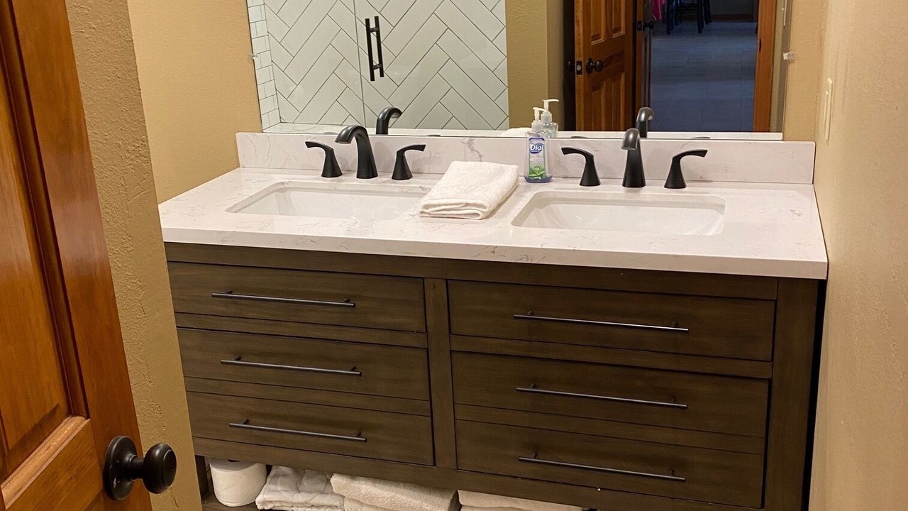 Photo of Bathroom in Lake of the Ozarks