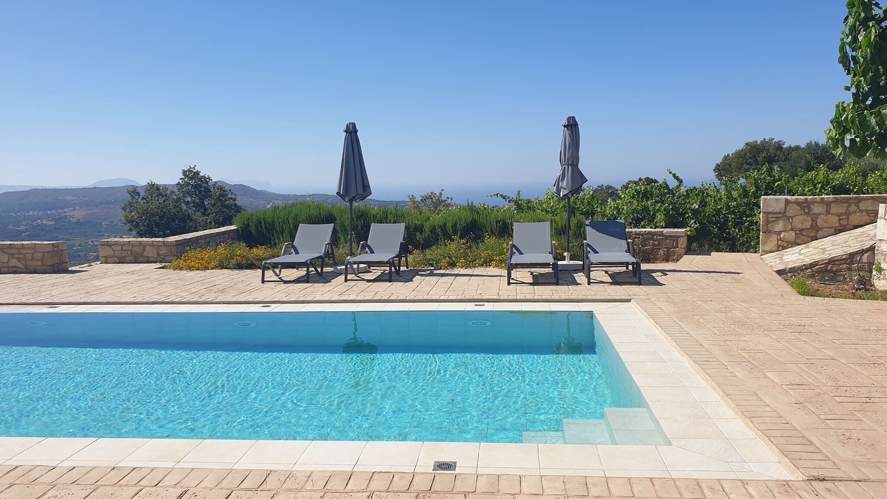 Photo of Outdoor in Monopari
