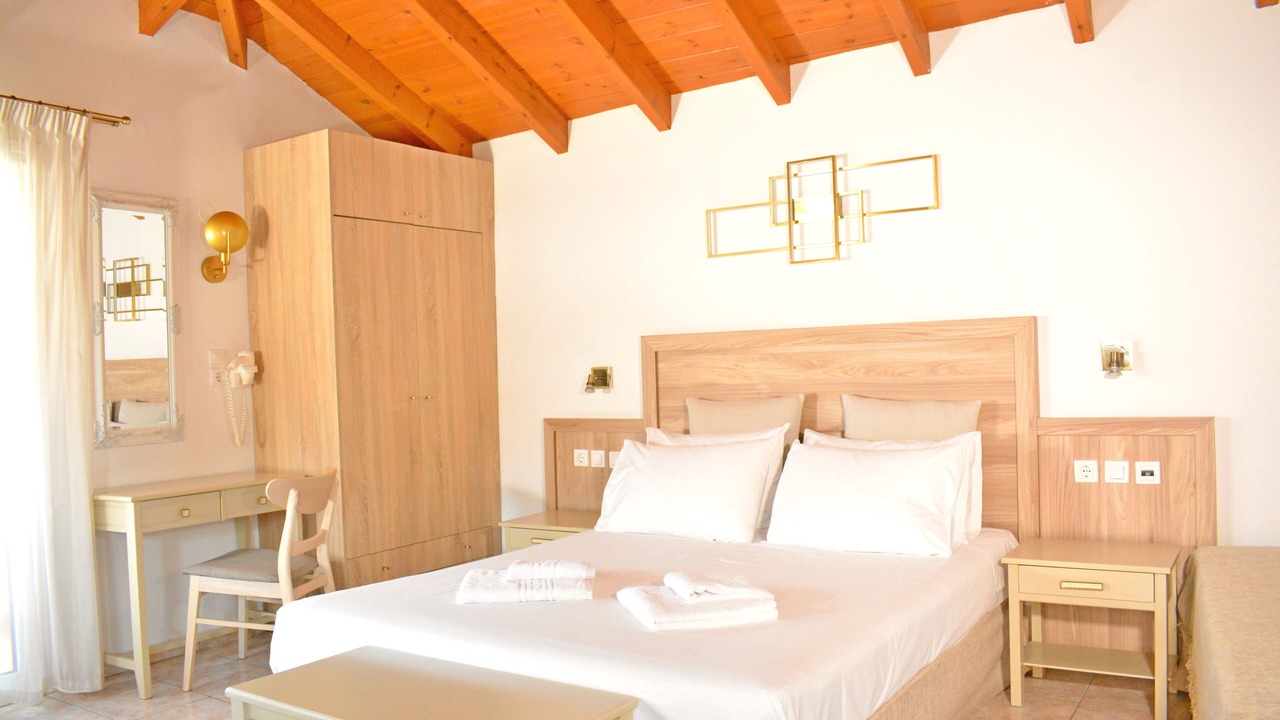 Photo of Bedroom in Kato Stalos