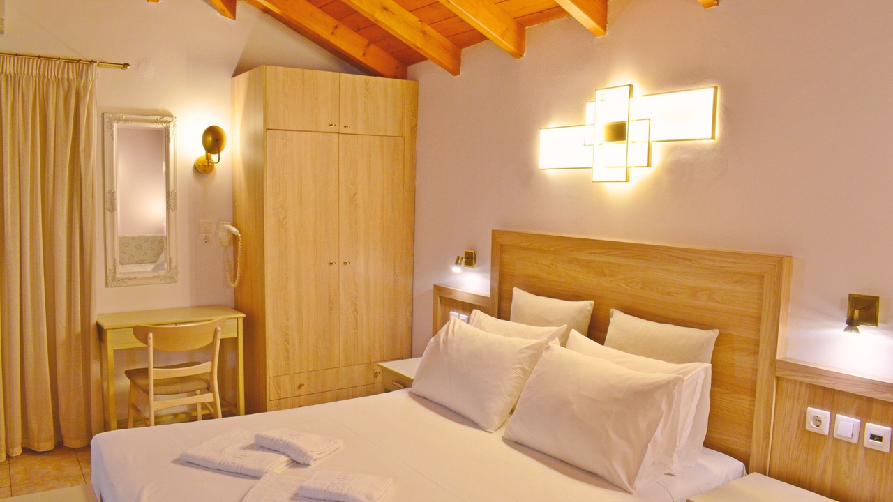 Photo of Bedroom in Kato Stalos