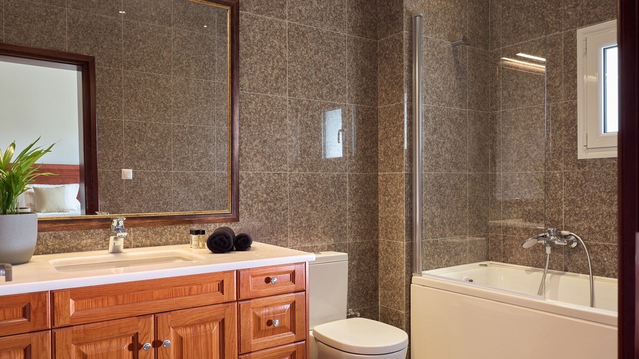 Photo of Bathroom in Akrotiri