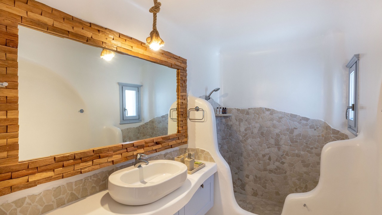 Photo of Bathroom in Platis Gialos