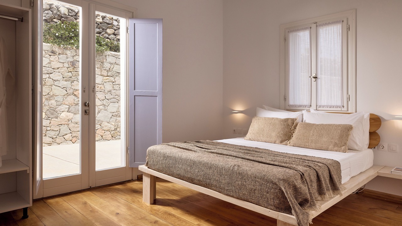 Photo of Bedroom in Milos