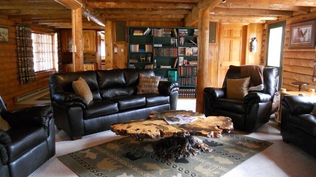 Photo of Livingroom in Hill City