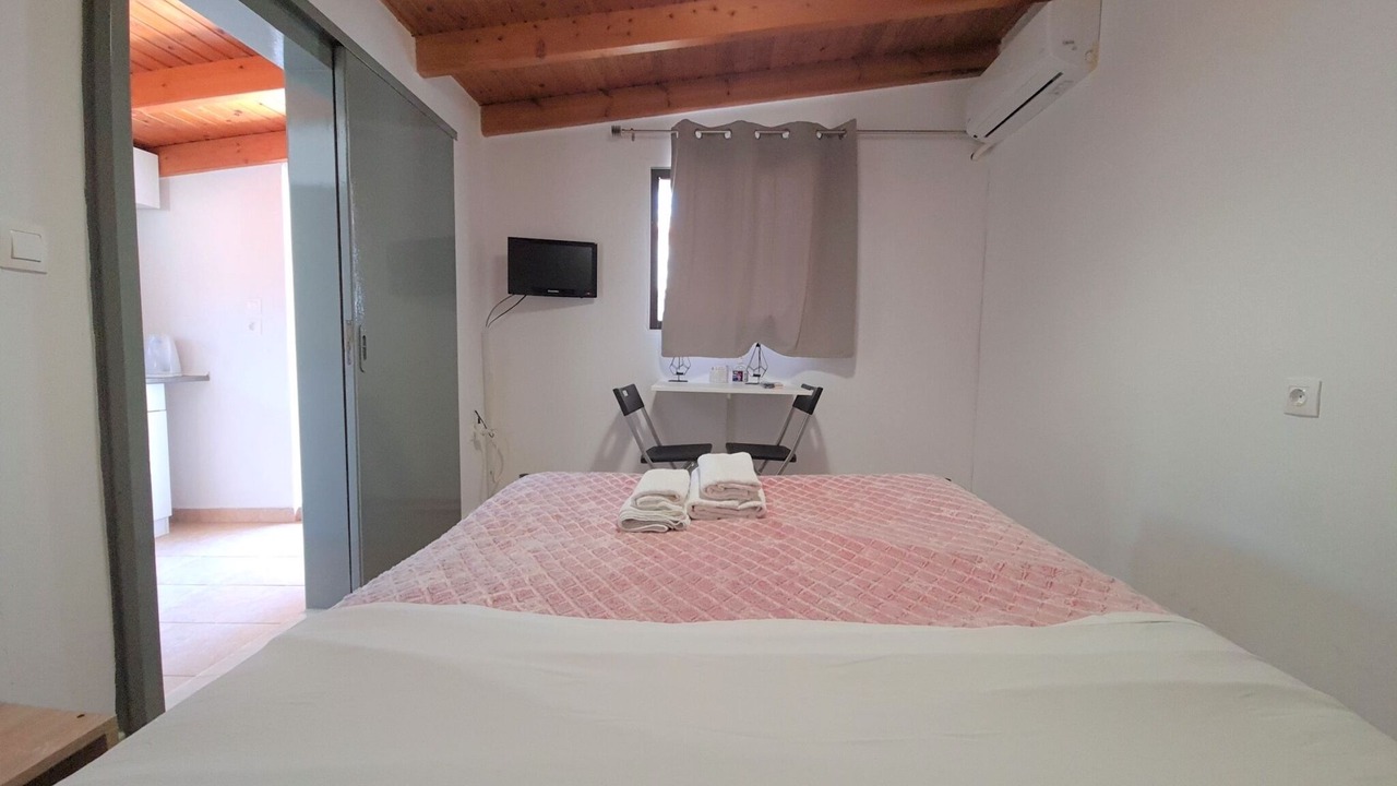 Photo of Bedroom in Markopoulo Mesogaias