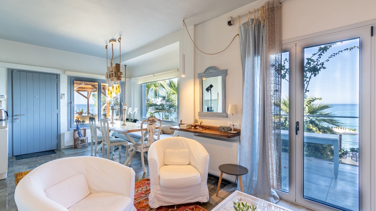 Photo of Livingroom in Amoudi