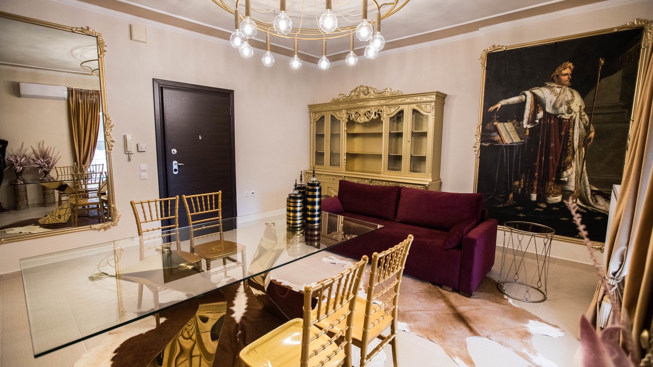 Photo of Livingroom in Drama