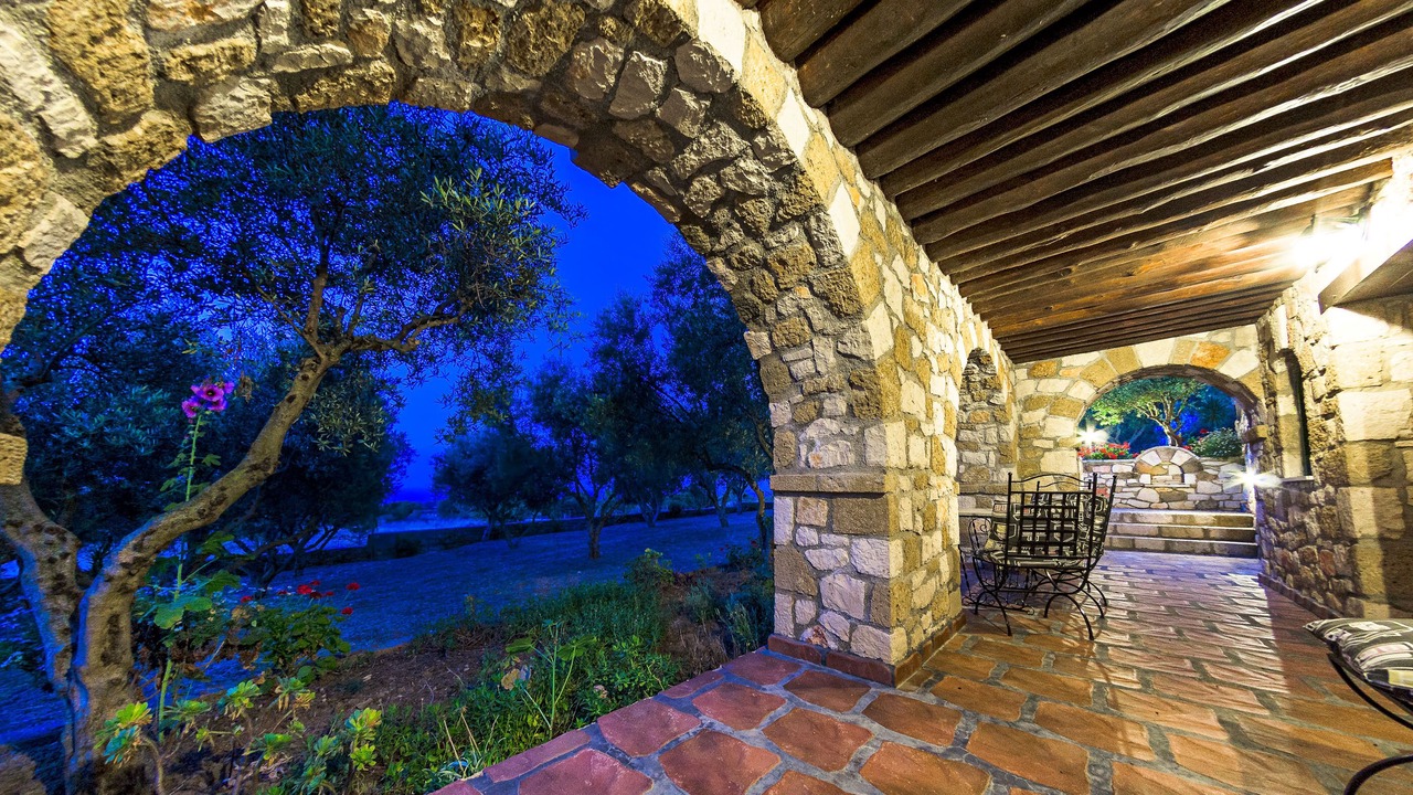 Photo of Patio Balcony in Vasilikos