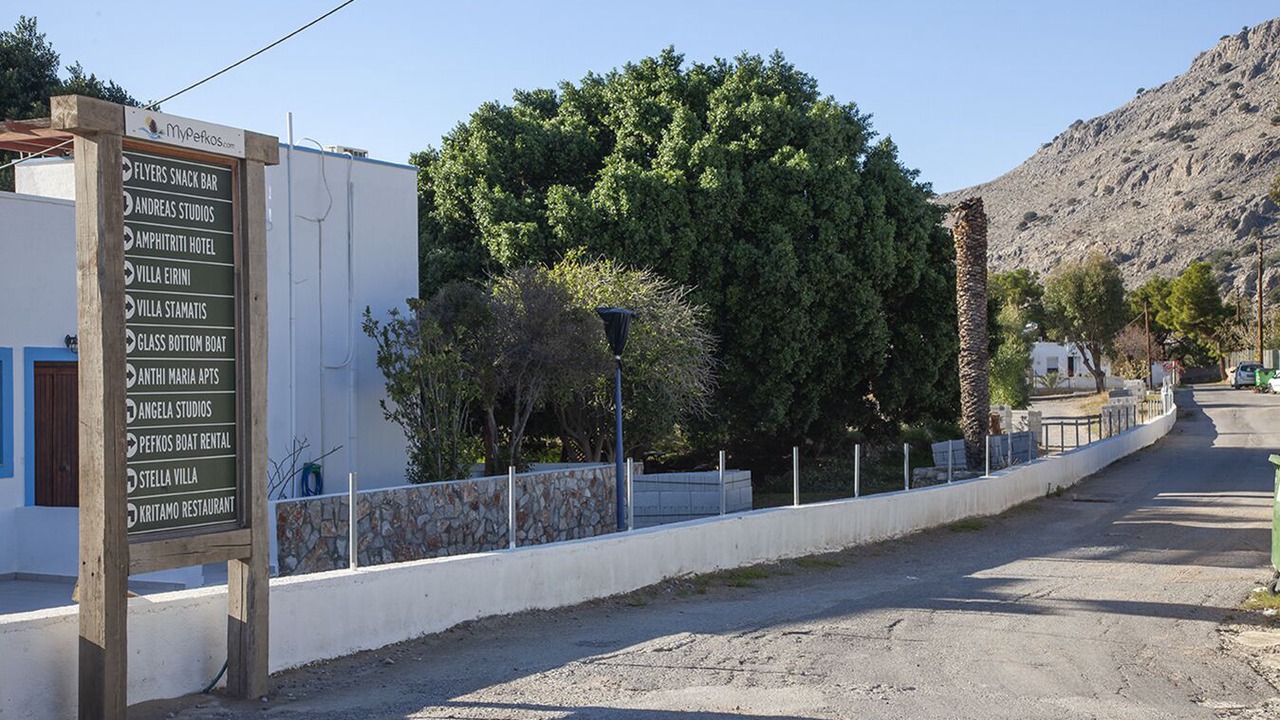 Photo of Others in Pefkos